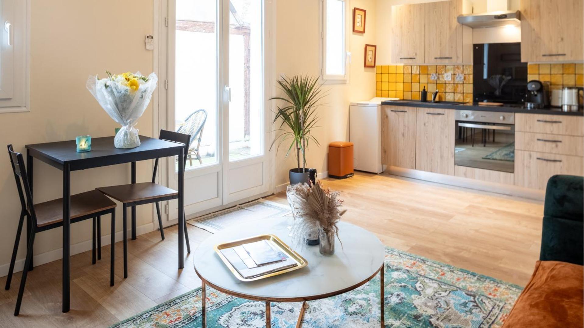 Champagne En Terrasse - Elegant Et Discret Apartment